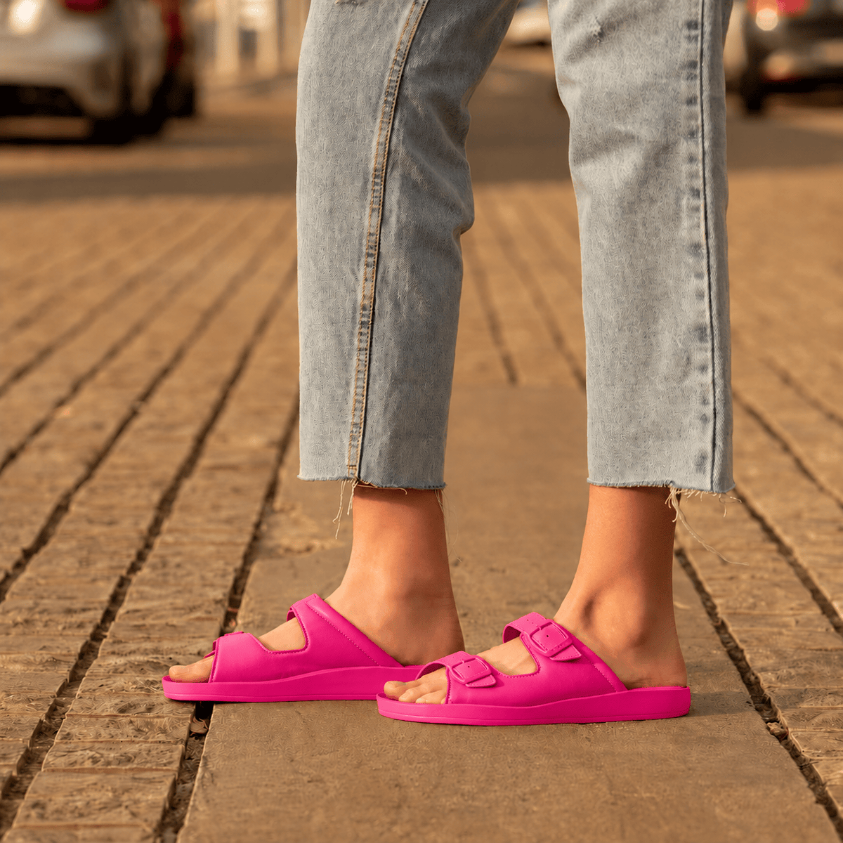 DrLuigi® Orthopädische 2-Riemen Leder Pantoletten für Damen - Bequeme medizinische Schuhe Fuchsia Leder