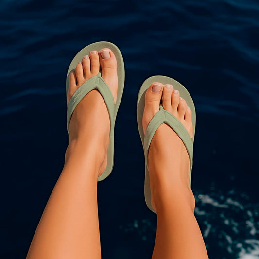 DrLuigi® Orthopädische Flip-Flops für Damen – Bequemes medizinisches Schuhwerk aus Minzleder