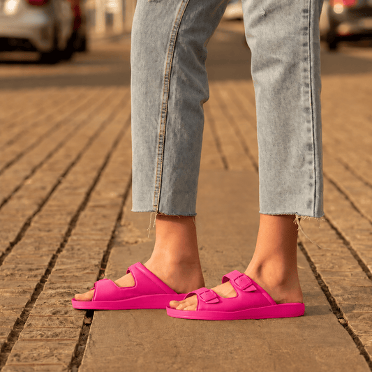 DrLuigi® Orthopädische 2-Riemen Leder Pantoletten für Damen - Bequeme medizinische Schuhe Fuchsia Leder
