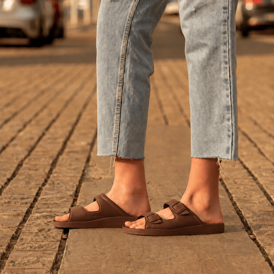 DrLuigi® Orthopädische 2-Riemen-Ledersandalen für Damen - Bequeme medizinische Schuhe Braunes Leder