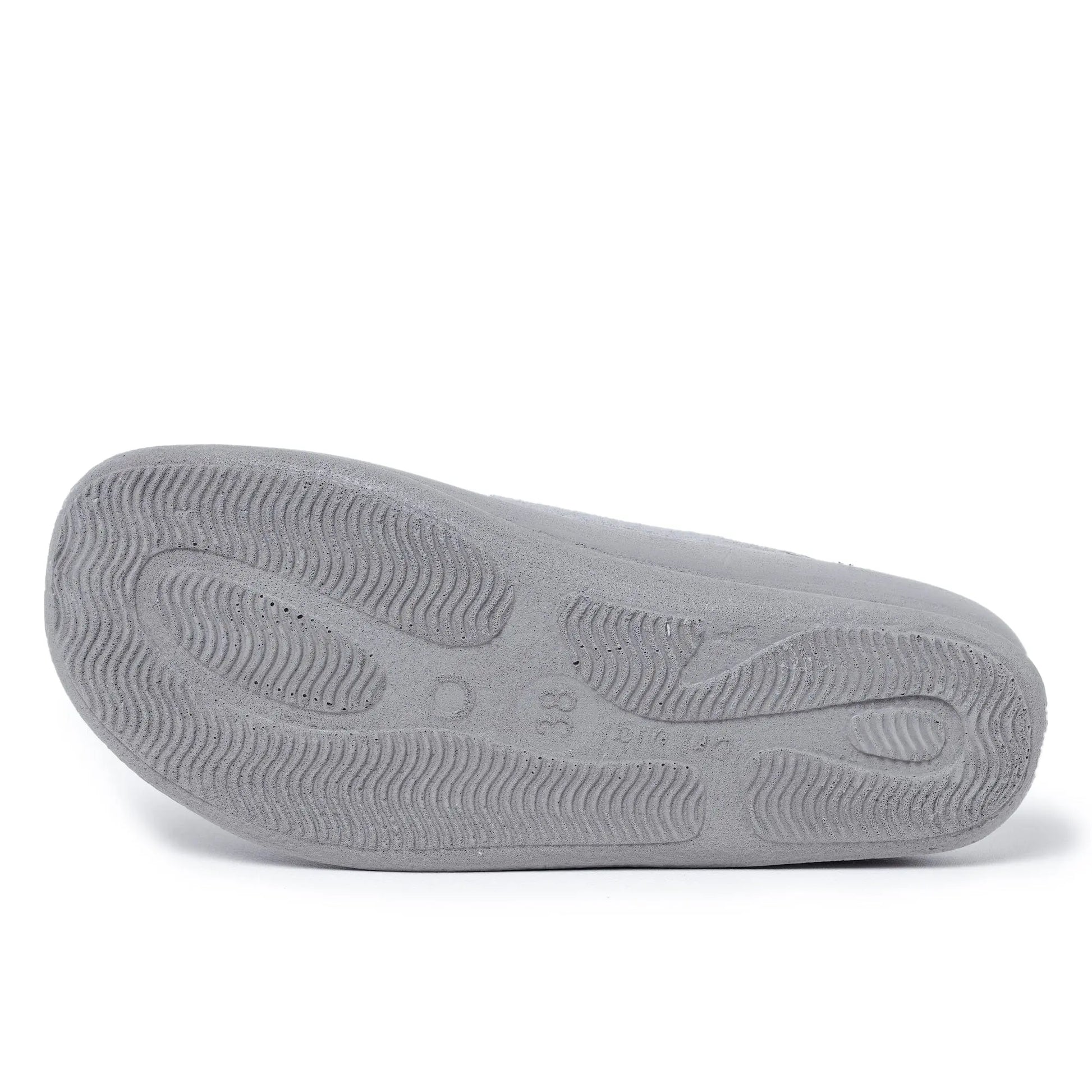 DrLuigi® grey medical slippers sole, non-slip tread pattern